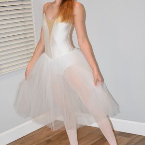 BALLET PERFORMANCE COSTUME